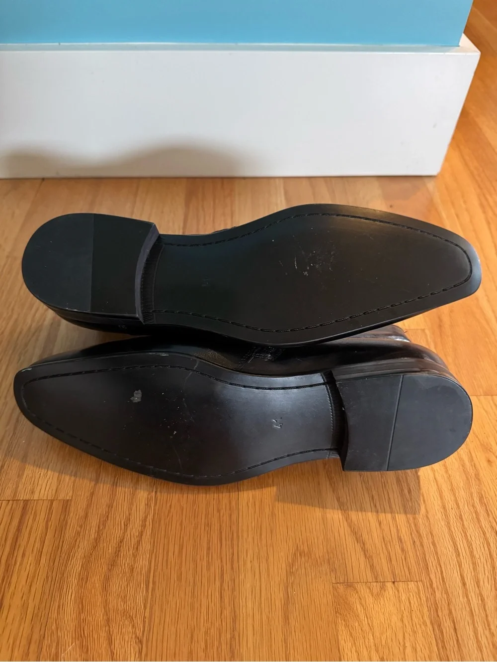 Politix sleek black